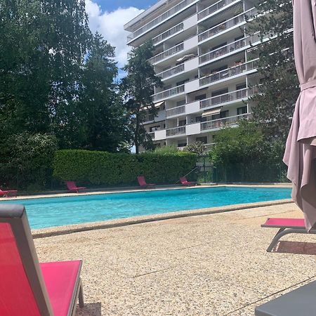 Mont Royal Balcon Et Piscine Apartment Annecy Ngoại thất bức ảnh