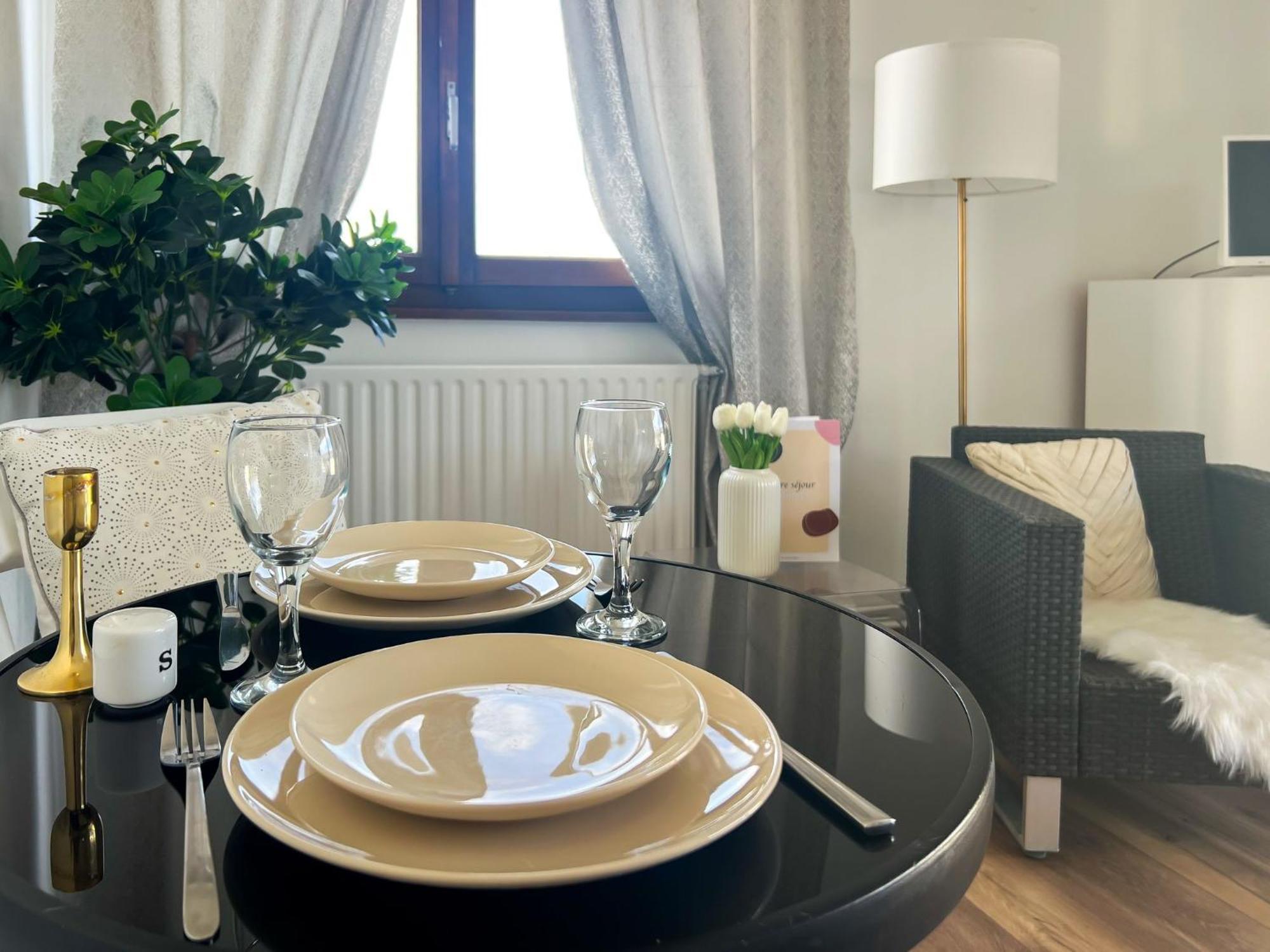 Mont Royal Balcon Et Piscine Apartment Annecy Ngoại thất bức ảnh
